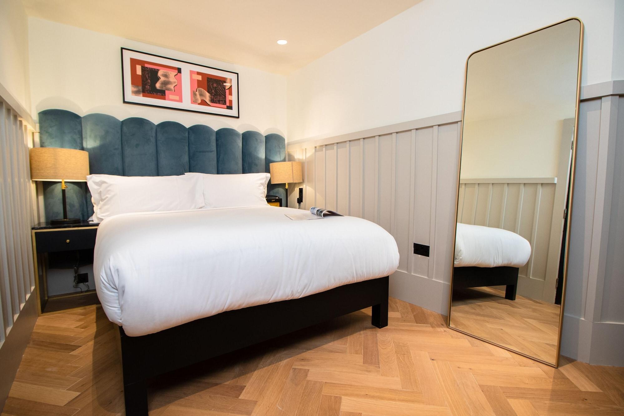 The Clarence Hotel Dublin Exterior photo