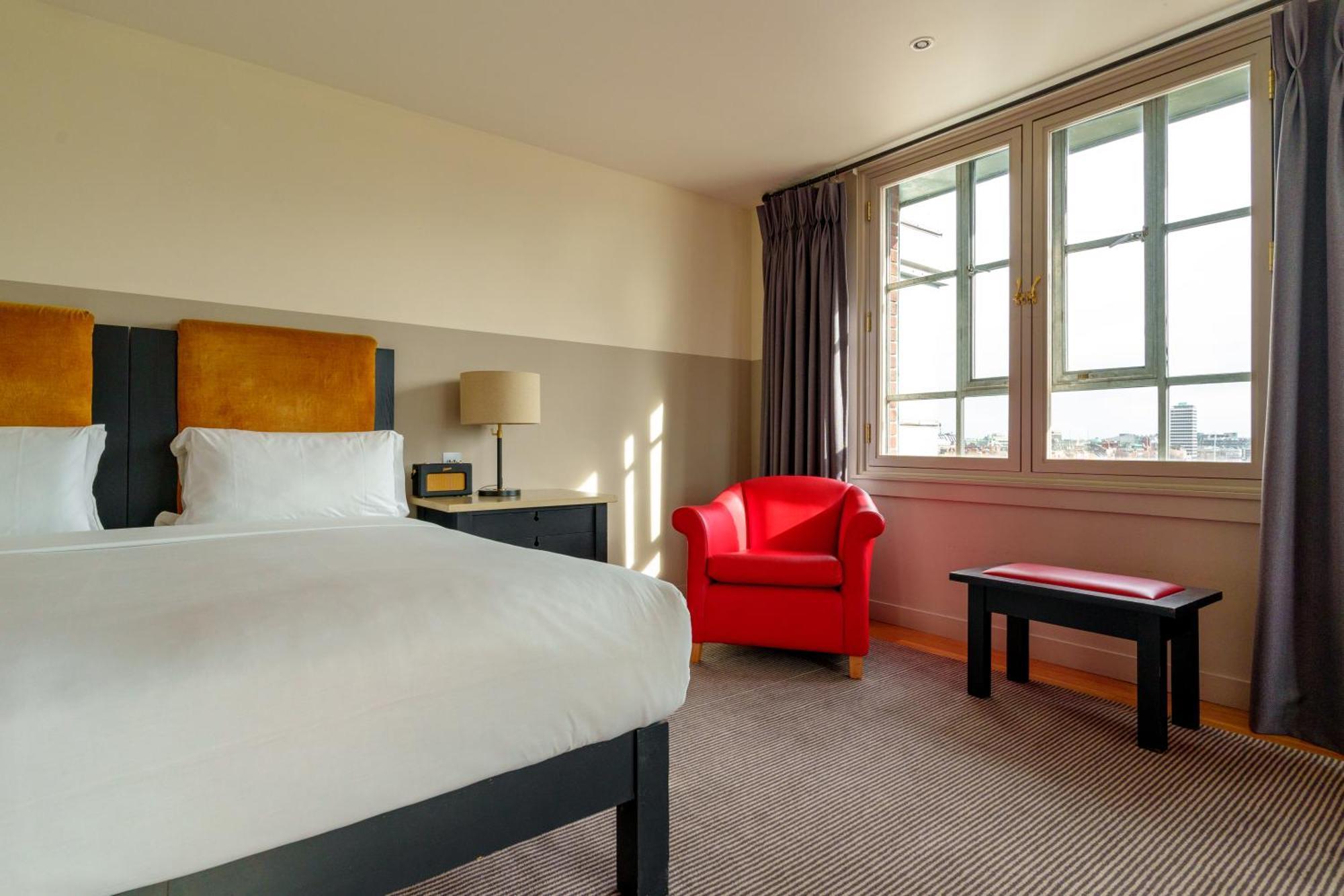 The Clarence Hotel Dublin Exterior photo