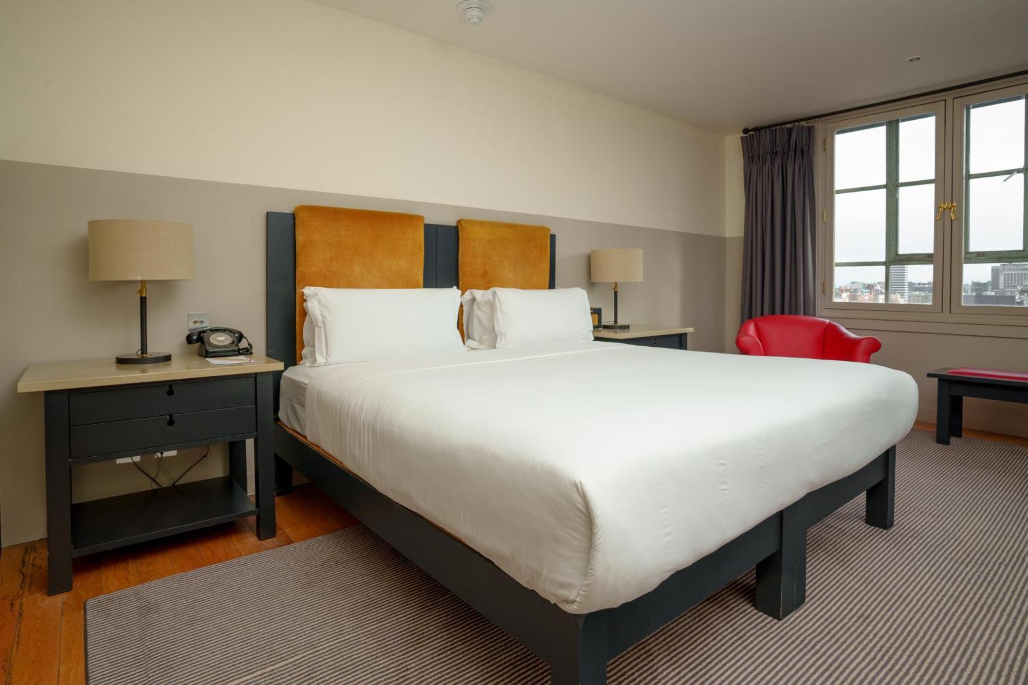 The Clarence Hotel Dublin Exterior photo