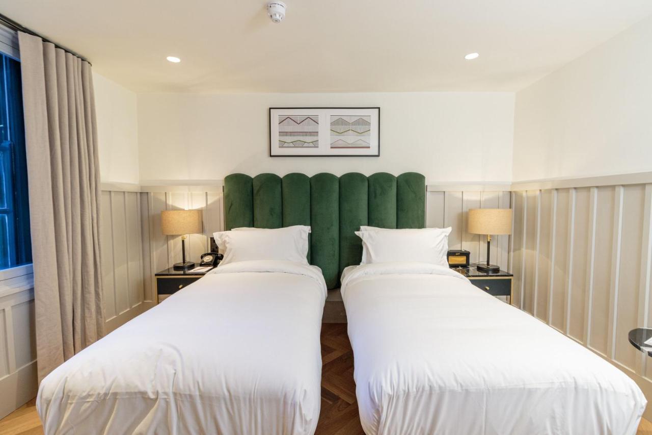 The Clarence Hotel Dublin Exterior photo